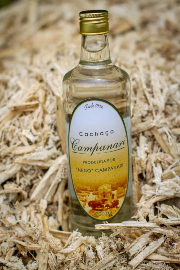 Cachaça Campanari Amendoim – A Essência Pura do Brasil